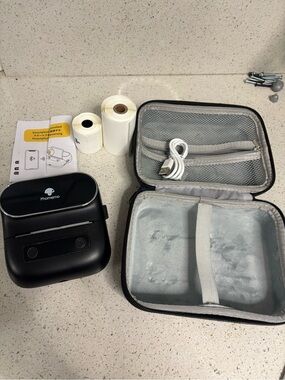 Phomemo thermal label maker with case and label paper, #K1247